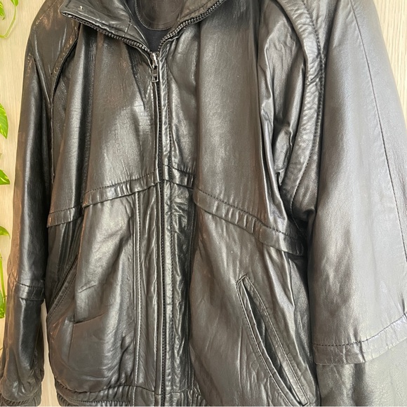 Vintagee leather Jacket - Picture 4 of 5